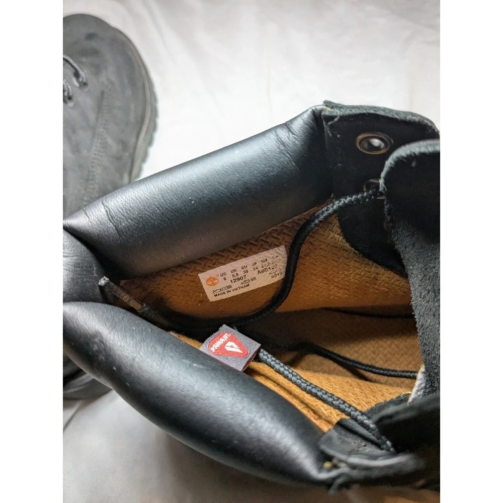 Timberland Primaloft Boys Black Boots Size 6‎